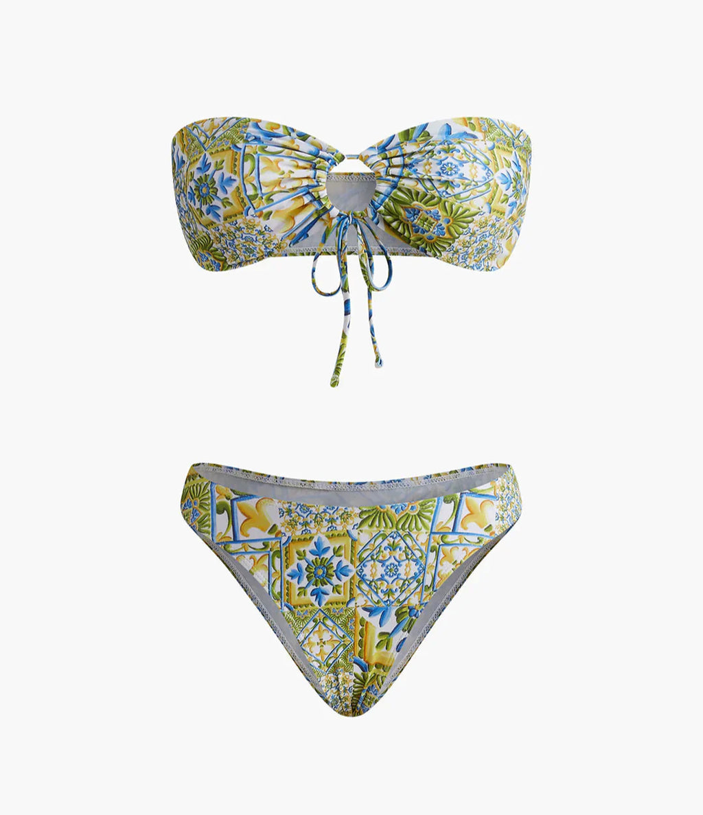 Bikini Seaside